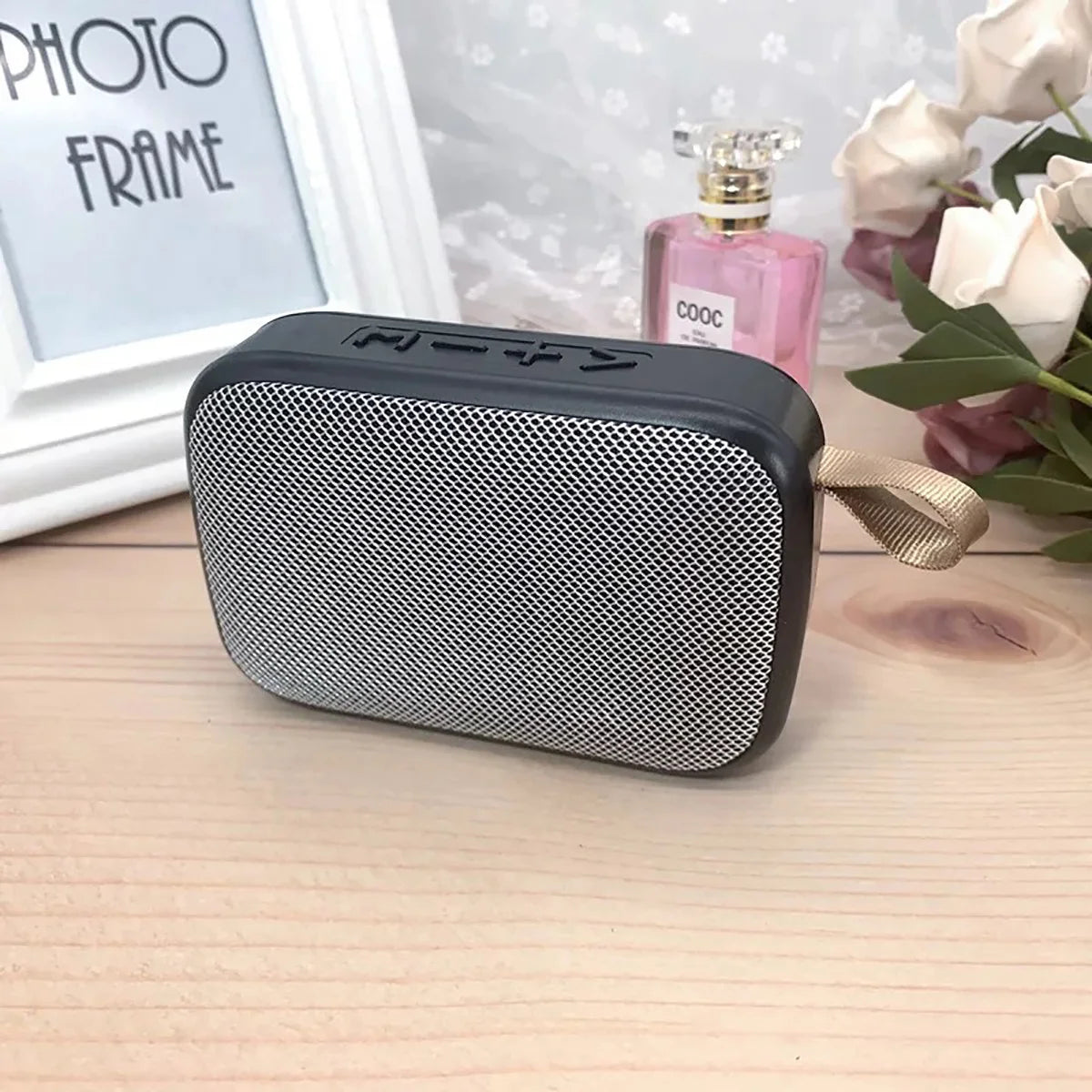 Caixa de Som Bluetooth Portátil 5.0 – Som de Qualidade para Todos os Momentos